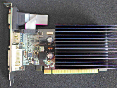 Palit GeForce GF210 1GB DDR3 PCIe x16 Grafikkarte/GPU NEAG2100HD06-1193H