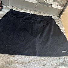 Patagonia Active Athletic Skort Black Elastic Waist Women's M Swim Run Yoga