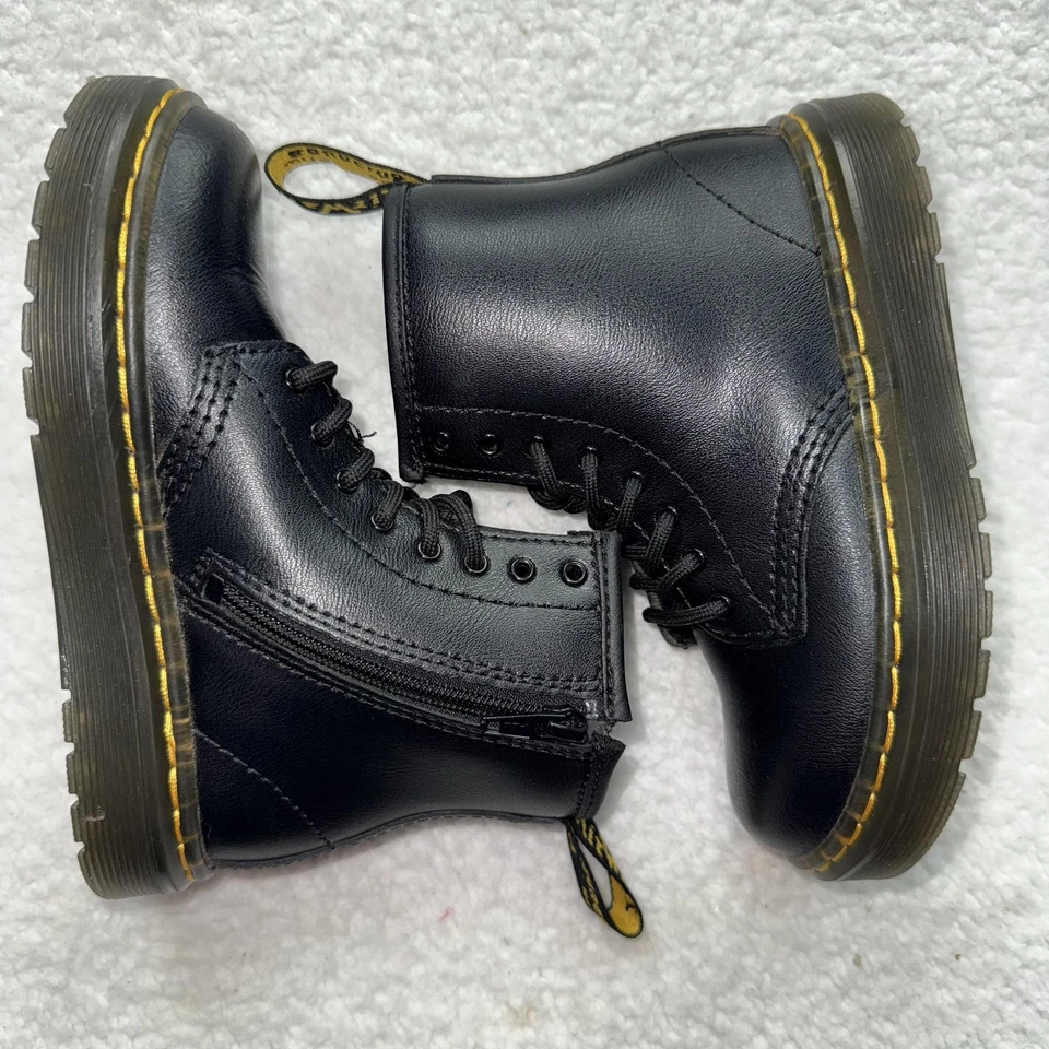 Botas infantis Dr Martens tamanho 10 preto couro Zavala T combate com zíper com cadarço - Imagem 4 de 4