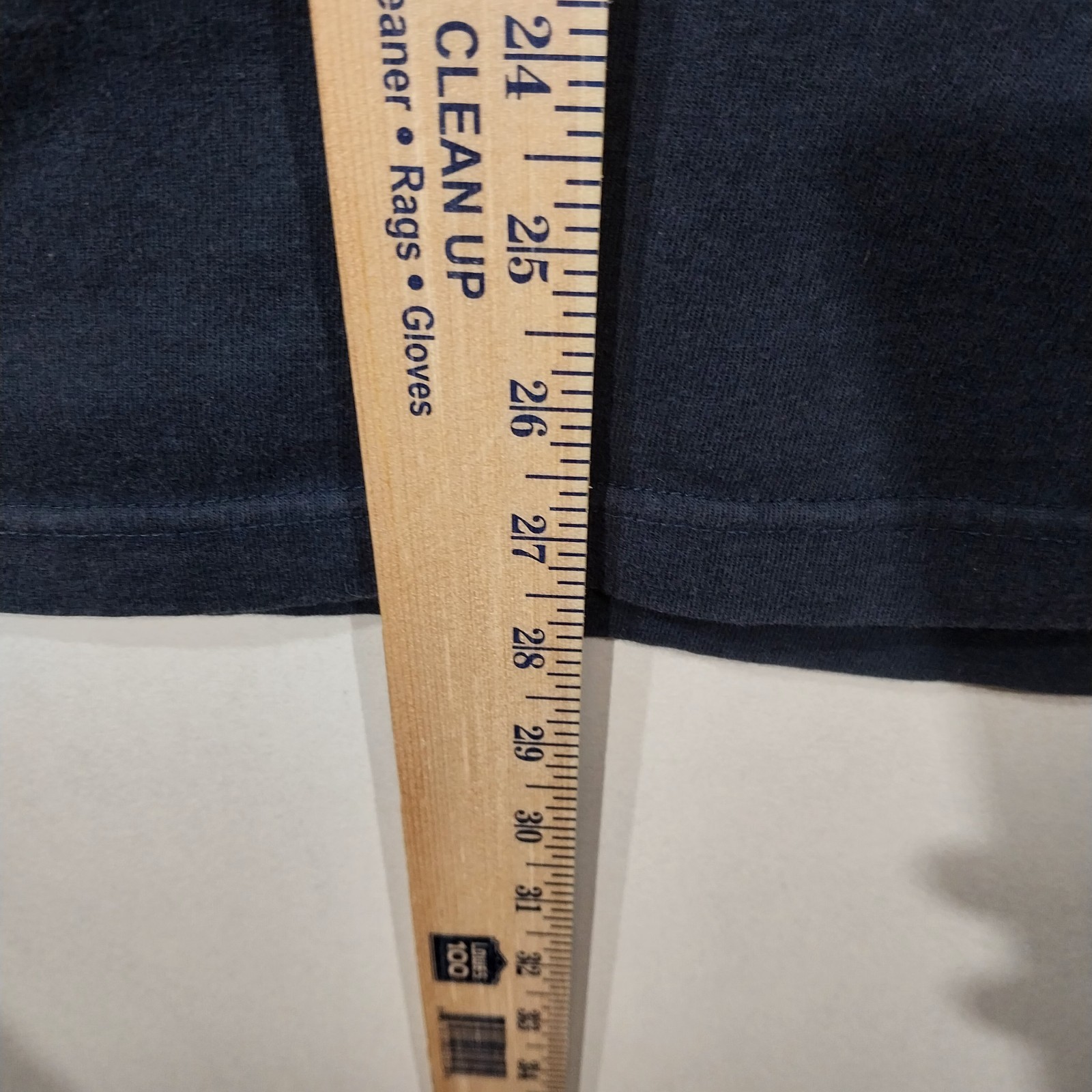 Vintage Tommy Hilfiger Tommy Jeans V-neck Navy/Red T-shirt Logo Collar Mens L thumbnail 6