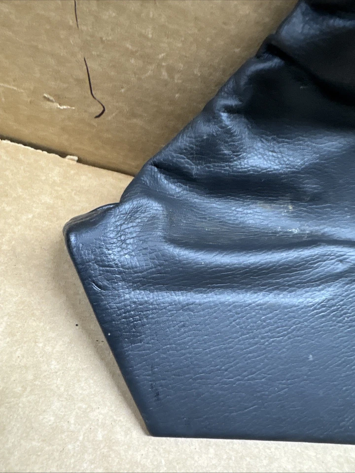 Subaru Legacy y Outback 2006 2007 2008 2009 freno freno motor consola bota B107 Foto 2 de 4