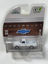 Greenlight 1972 Chevy Cheyenne C10 Short Bed White Hobby Exclusive 1/64