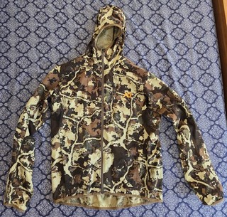First Lite Men's Corrugate Guide Hunting Jacket Medium Fusion Camo