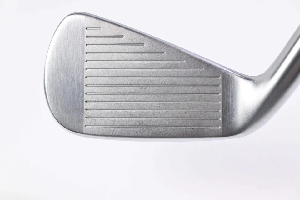 Taylormade P790 UDI 2019 #2 Iron / 17 Degree / X-Flex Project X Rifle Shaft - Image 2 of 4