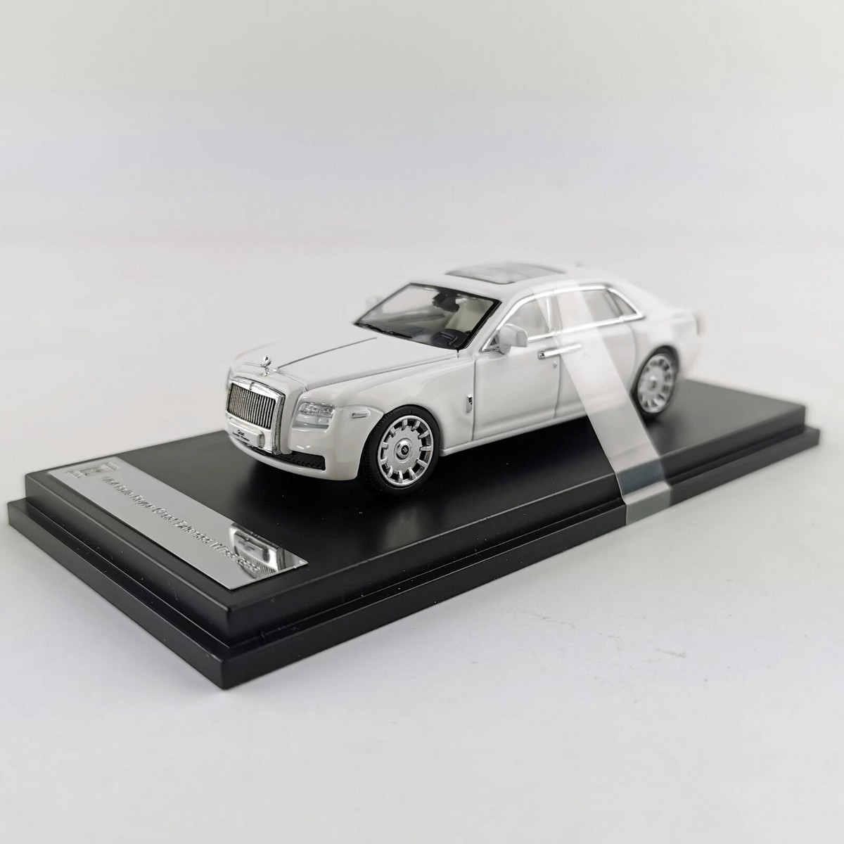 New 1:64 Scale Original Car Model for Rolls-Royce Ghost Extended