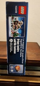 LEGO Creator Winter Village Toy Shop  (10249) NEW! SEALED!