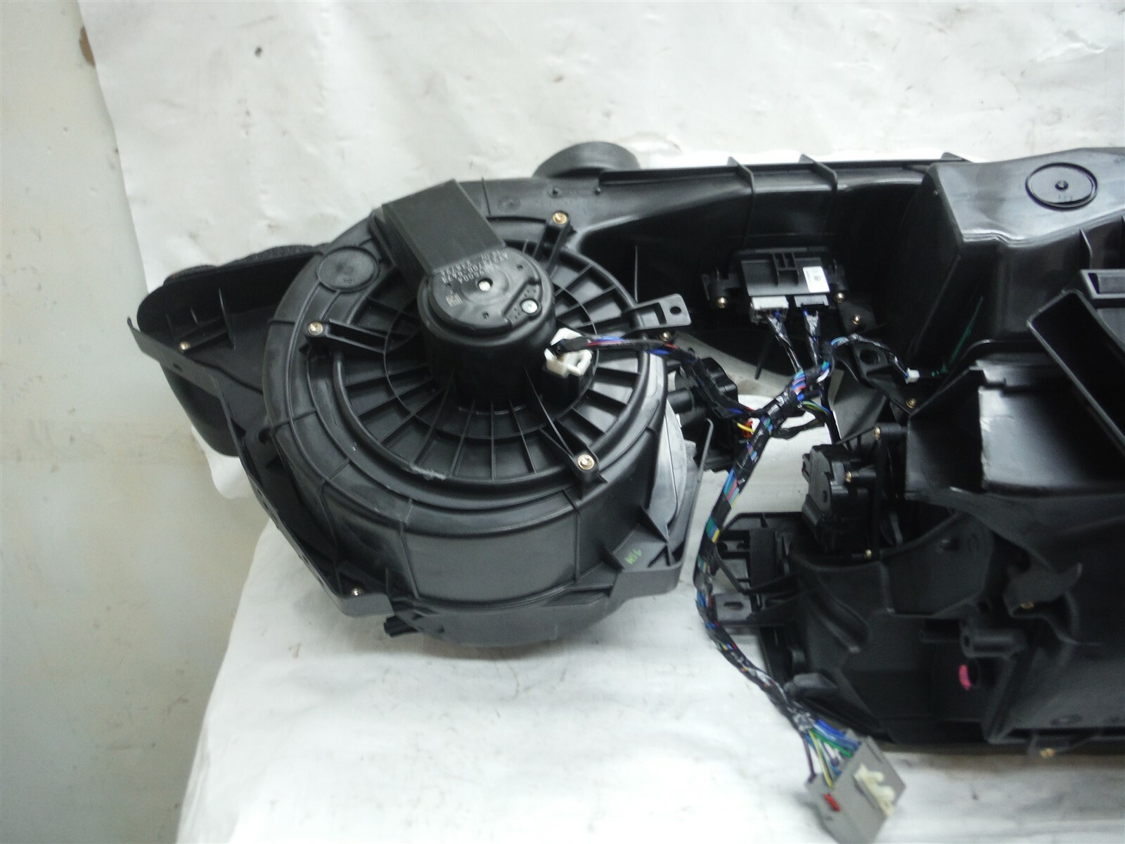 2017-2019 MASERATI GHIBLI S Q4 A/C VENTING DUCT SYSTEM W ACTUATORS OEM 670038354