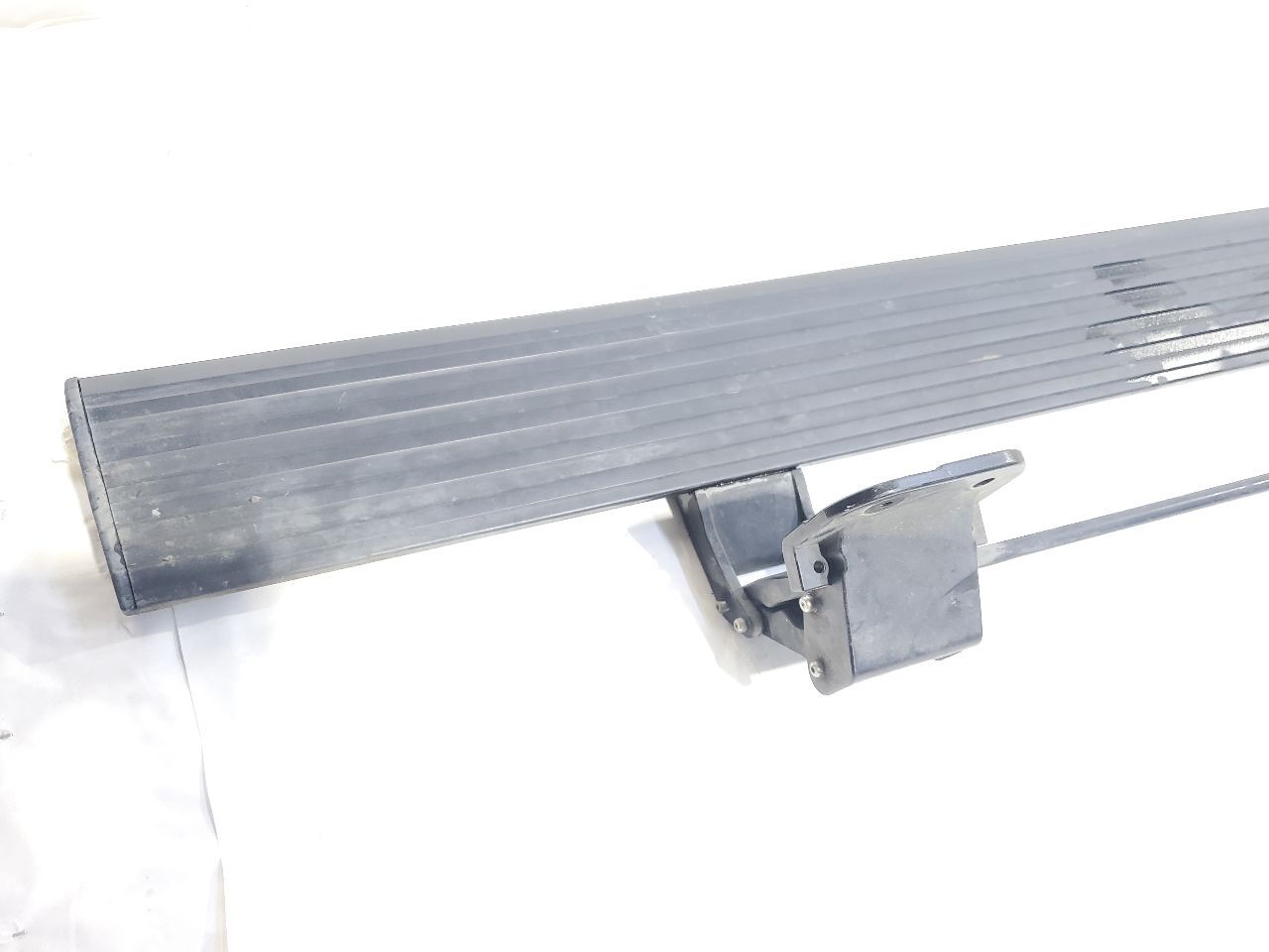 Used Running Board fits 2017 Ford Expedition Running Board NONINTERCHANGE ITEM eBay