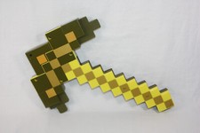 Mattel Minecraft 2 in 1 Transforming Gold Ore Sword And Pick Axe Toy 2014 -k