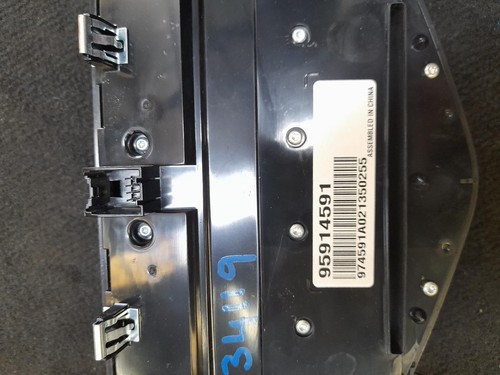 HOLDEN CRUZE STEREO/HEAD UNIT DASH RADIO CONTROL PANEL/CONTROL UNIT, NON SAT NAV - Picture 3 of 3