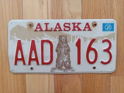 Vintage 1976 Alaska Kodiak Bear Bicentennial License Plate