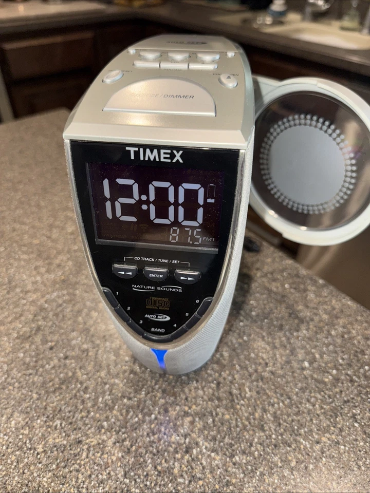 Vintage Timex Stereo CD Player Radio am/fm Auto Digital Alarm Clock T625T Tested - Image 2 of 4