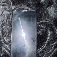 Microsoft LUMIA 640 LTE - 8GB - Black ( Vodafone)  Windows Cheap Smartphone