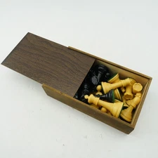 VTG Drueke No 36 Weighted Simulated Wood Chess Set in Slide-top Box 3.5” King