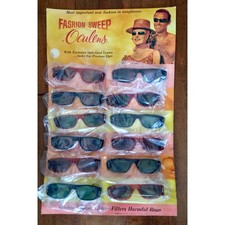 VINTAGE NEW 1970's Glam Unisex Sunglasses Red and Black Frames Opti-Guard Lens