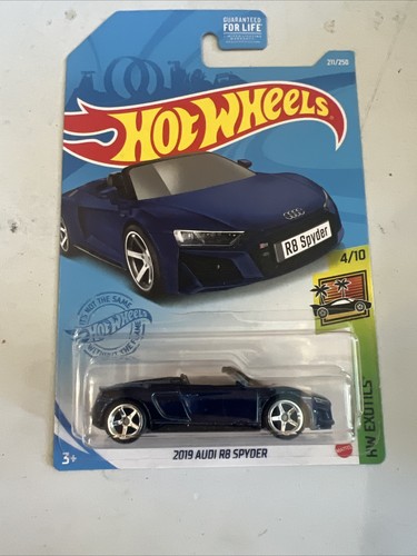 Hot Wheels Super Treasure Hunt Exotics #211/250 2019 Audi R8 Spyder W/ Protector - Picture 2 of 5