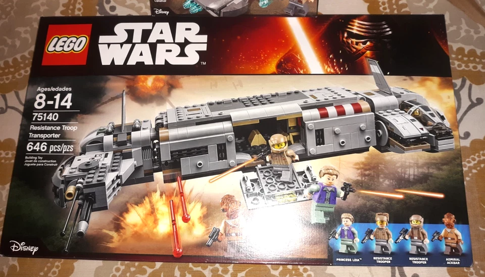 LEGO Star Wars: Resistance Troop Transporter 75140+75131 Troop Battle Pack! NEW! - Image 2 of 4