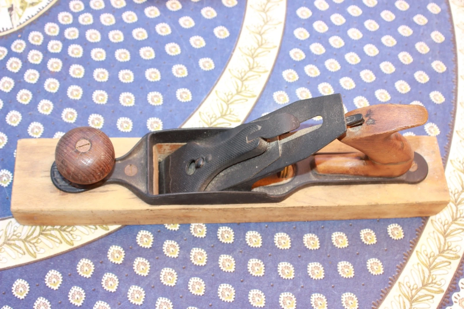 Vintage Bailey Stanley No. 26 Wooden Hand Plane Carpenters Tool