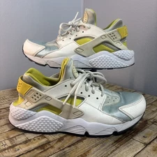 Size 8.5 - Nike Air Huarache Sail Glacier Blue W Sneaker