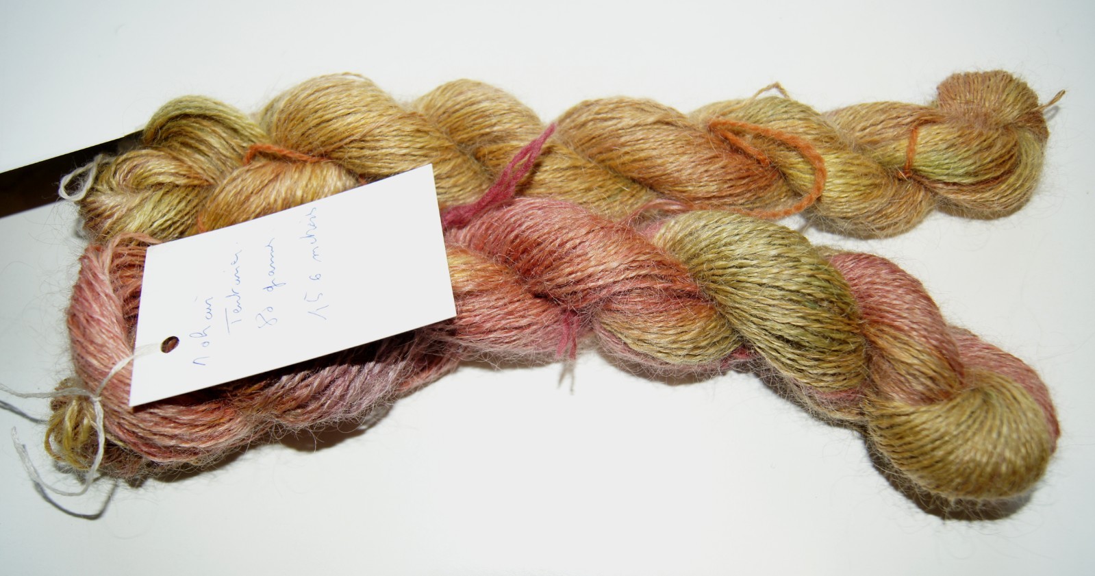 Écheveaux de mohair teinturier multicolore fil de laine poétique pour tricot d'art