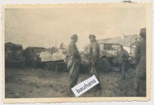 Foto Wehrmacht Kfz, Sd.kfz Soldaten  1944  (9082a)