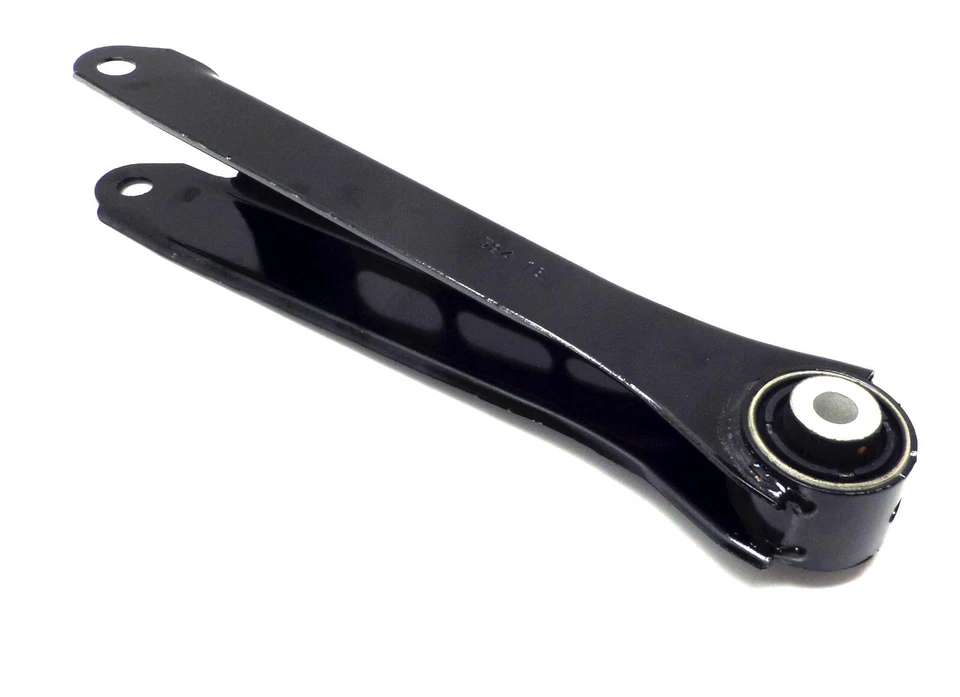 23214245 Left Rear Axle Control Arm Link 2013-2019 Cadillac ATS CTS - Image 3 of 4