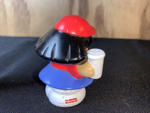 Little People Set McDonalds Girl With Drink 2003 & Boy Fish Shirt 2016 Mattel - Picture 6 of 12