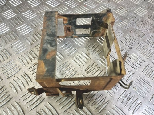 SUZUKI GS650G KATANA 1981 1982 81 82 83 BATTERY TRAY BOX BRACKET HOLDER - Picture 4 of 5