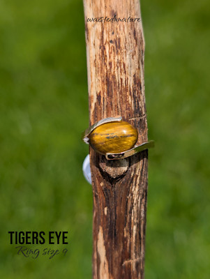 Unique Design Gold Plated Tiger's Eye Crystal Gemstone Ring Size 9US