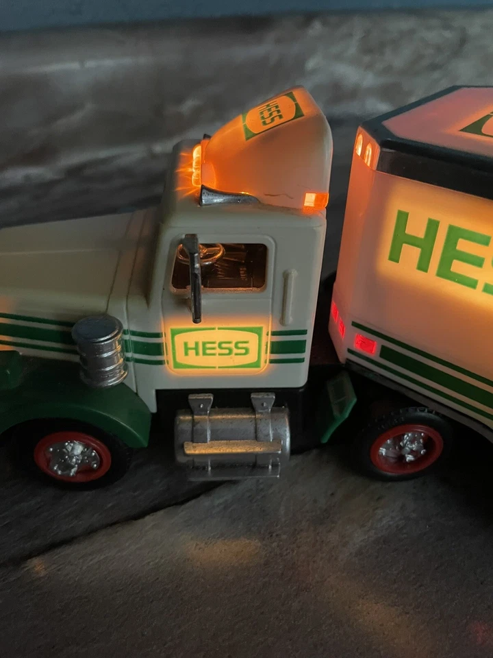 De Colección Hess95 Camión Y Helicóptero Tiene Luces Amarillentas Helicóptero De Trabajo No Funciona Foto 4 de 4