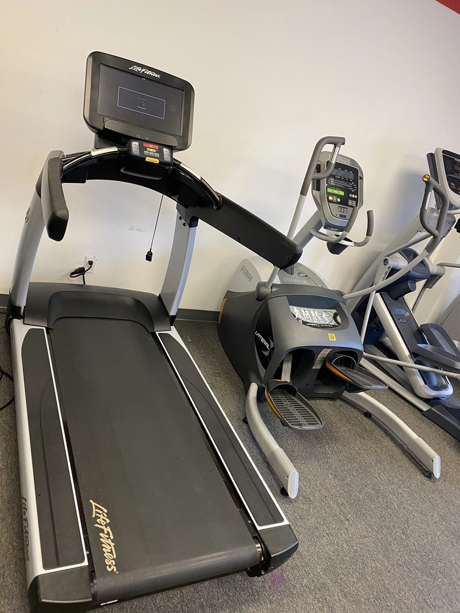 Life fitness discover se 95t elevation treadmill sale