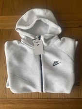 Nike Men’s Tech Fleece