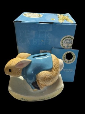 Border Fine Arts - Spardose - Peter Rabbit - ''Peter Ran'' verpackt Enesco
