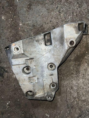 BMW 5 E39 Klimakompressorhalterung 2246146 2.50 Diesel 105kw 1998 33970405