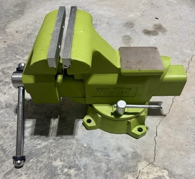 Wilton 6.5  Bench/Pipe Vise Swivel Base Unused High Visibility Green 76655-03