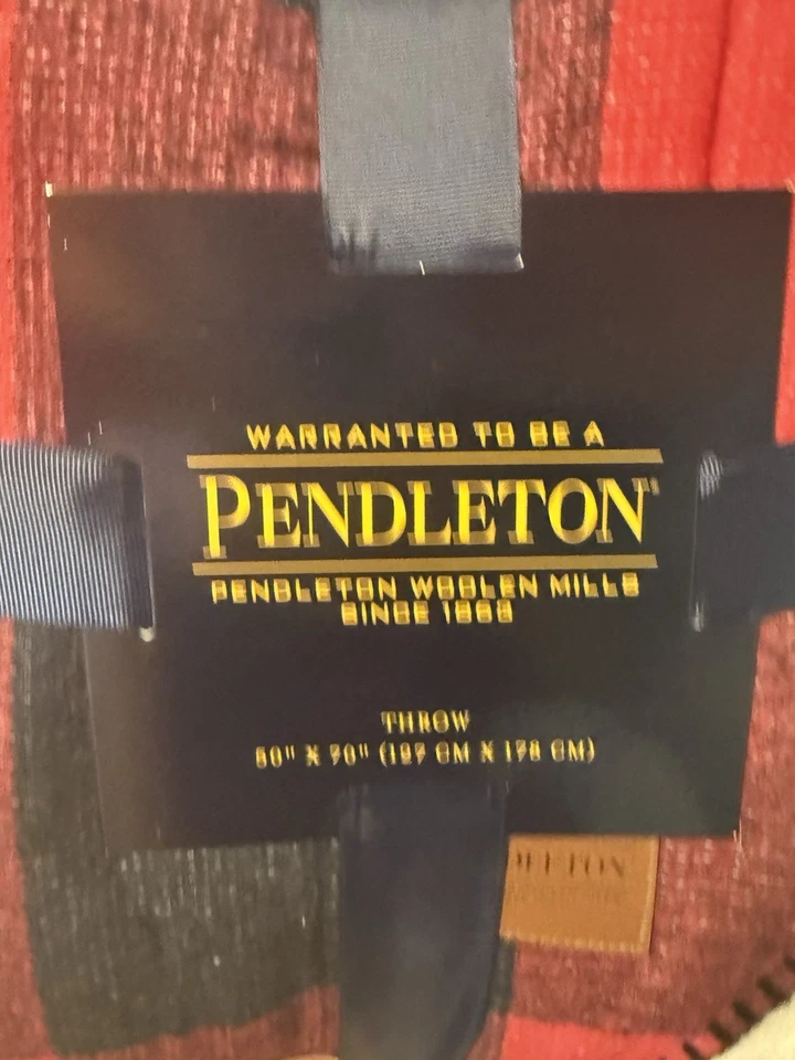 NWT Pendleton Throw Blanket Buffalo Check Plaid Red Black Plush Sherpa 50"x70" - Image 2 of 4