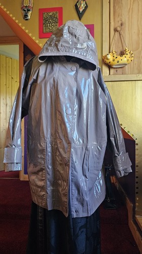 adidas Stella McCartney Women's Vinyl Shiny Hooded Rain Coat Jacket Beige Taupe - Imagen 2 de 12