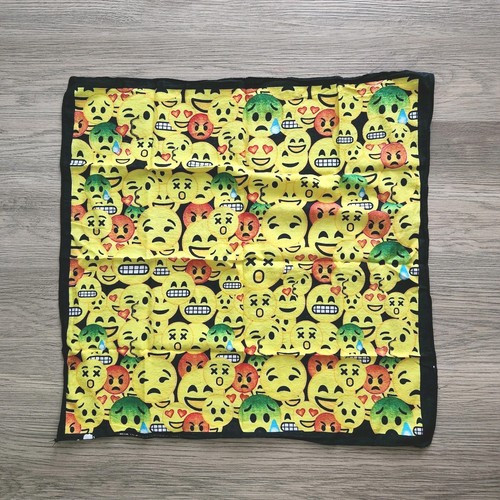 Pañuelo Emoji Face Icon Bandana Pañuelo Emoticonos 20"x20" - Imagen 9 de 10