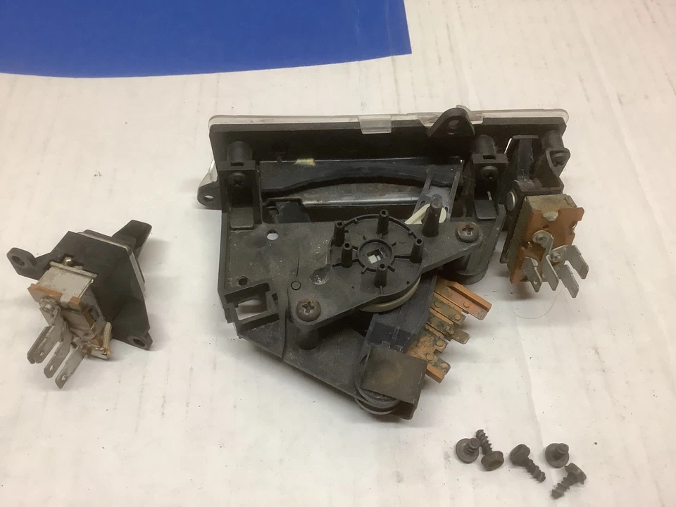 OEM 1980 1981 1982 Corvette calefacción aire acondicionado panel de control consola OEM 344882 Foto 4 de 4