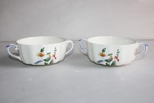 Paire de bols à oreilles en faïence de Gien décor Oiseaux de Paradis, 11.5 cm