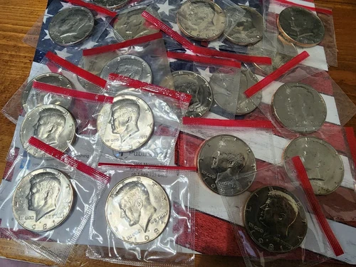 1981 P D Kennedy Half Mint Cello Roll-- 20 TOTAL BU COINS  "FREE SHIPPING"