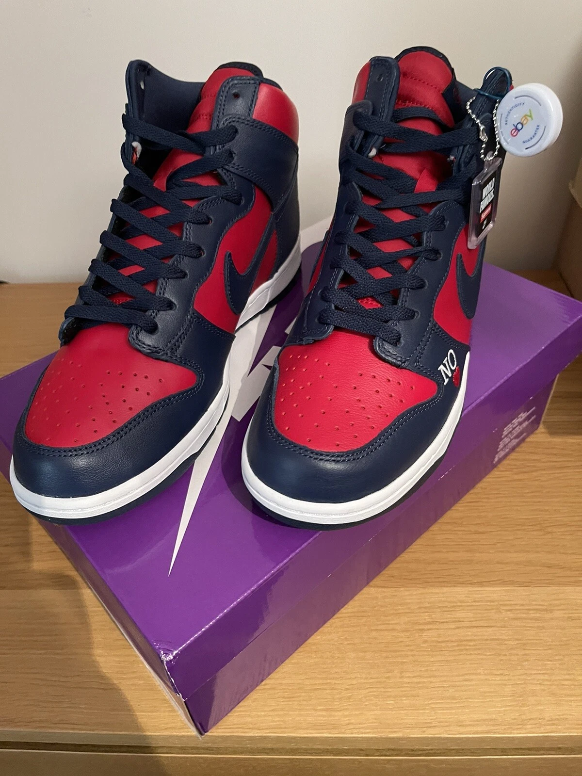 Nike SB Dunk High Supr3me « By Any Means » UK9,5. Neuf en main