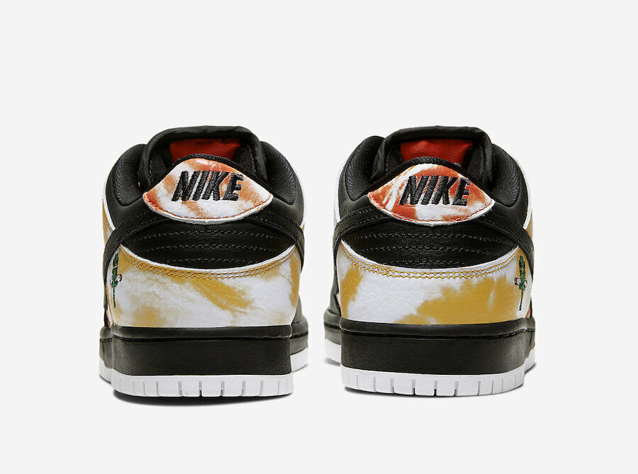 Nike MEN'S SB Dunk Low Pro QS ROSWELL RAYGUN Black Orange Nike MEN'S SB Dunk Low Pro QS ROSWELL RAYGUN Black Orange