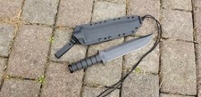 Funda Kydex personalizada para cuchillo KA-BAR BIG BROTHER, estilo panqueque con colgante.