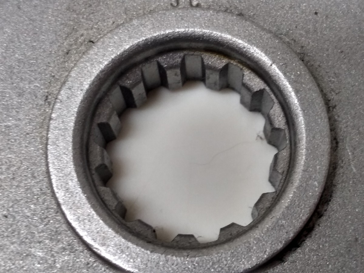 kawasaki ZX6R 1995-97 FRONT sprocket 14 tooth 525 pitch JT brand
