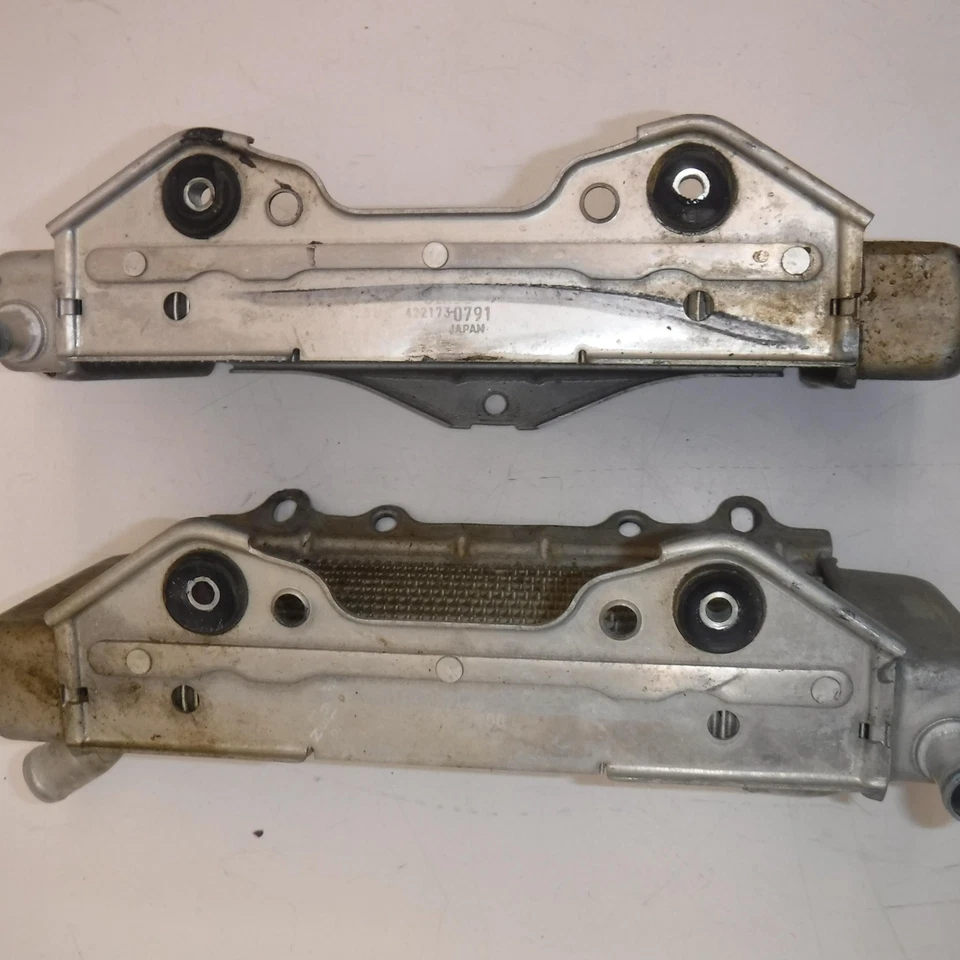 2004 kawasaki kx250f OEM ENGINE MOTOR COOLING COOLER RADIATOR SET - Image 3 of 4