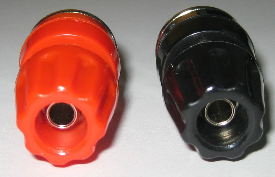 Heavy Duty Banana Binding Post Pair - 45A - 30 VAC / 60 VDC - M6 - Red / Black - Image 4 of 4