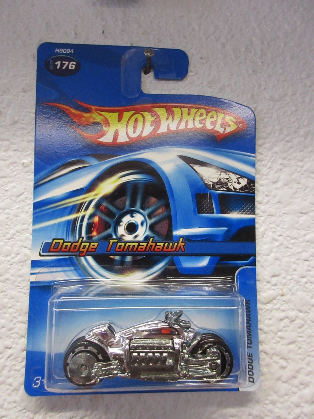 2005 Hot Wheels DODGE TOMAHAWK #176 (M)