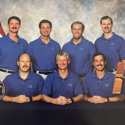 NASA STS-82 Crew Portrait Photo 8x10 Space Shuttle Discovery Hubble Servicing