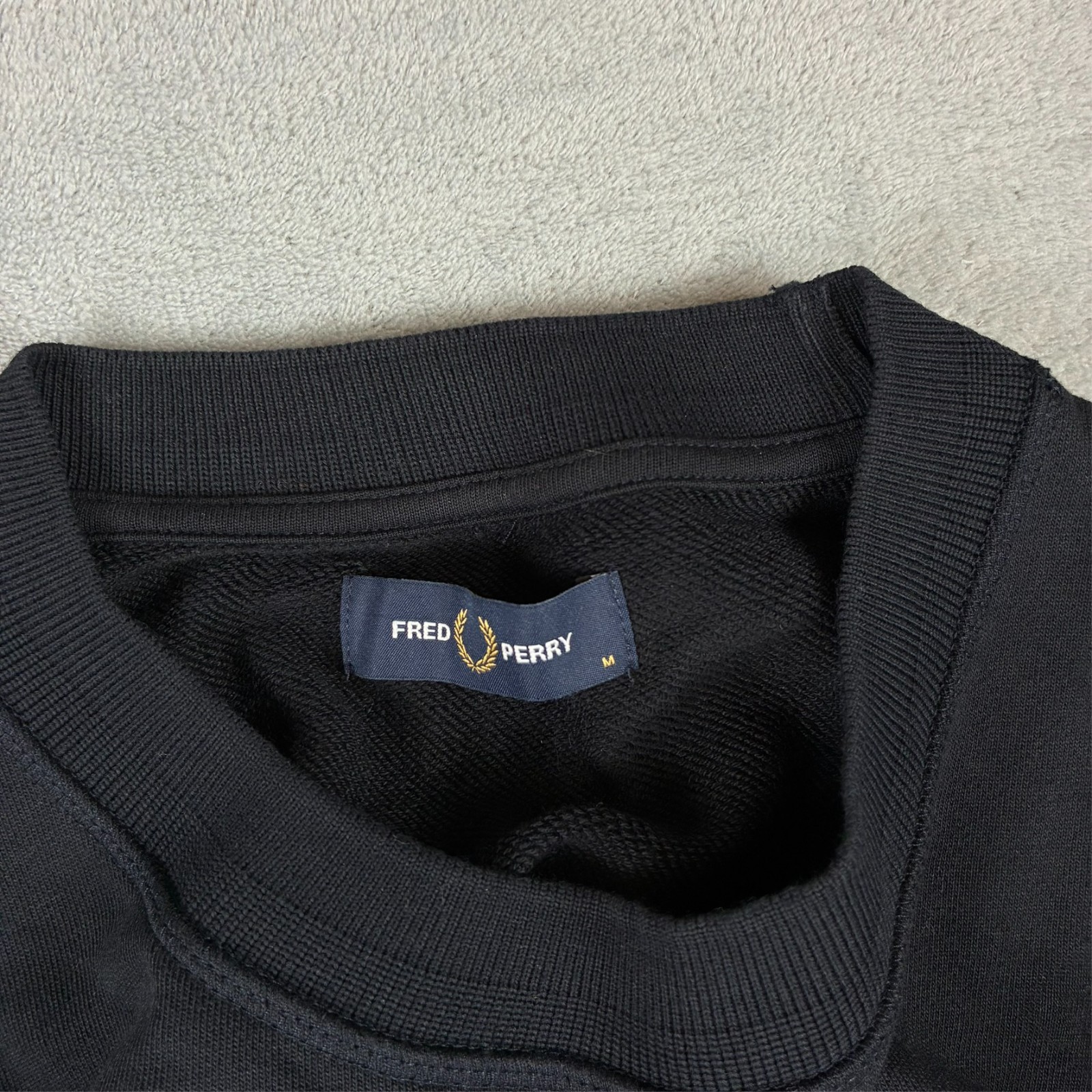 Vintage Fred Perry 2000's Black Laurel Wreath Heavyweight Size Medium Sweatshirt image 6